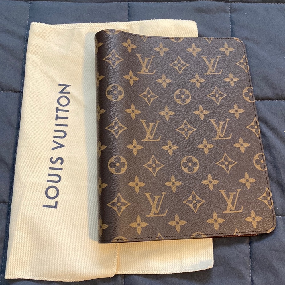 Louis Vuitton Desk Agenda Monogram